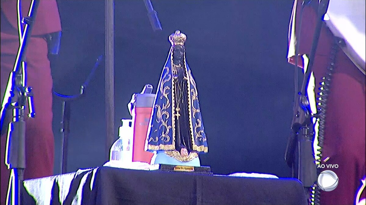 Imagem de Nossa Senhora Aparecida na transmissão do São João Record Nordeste