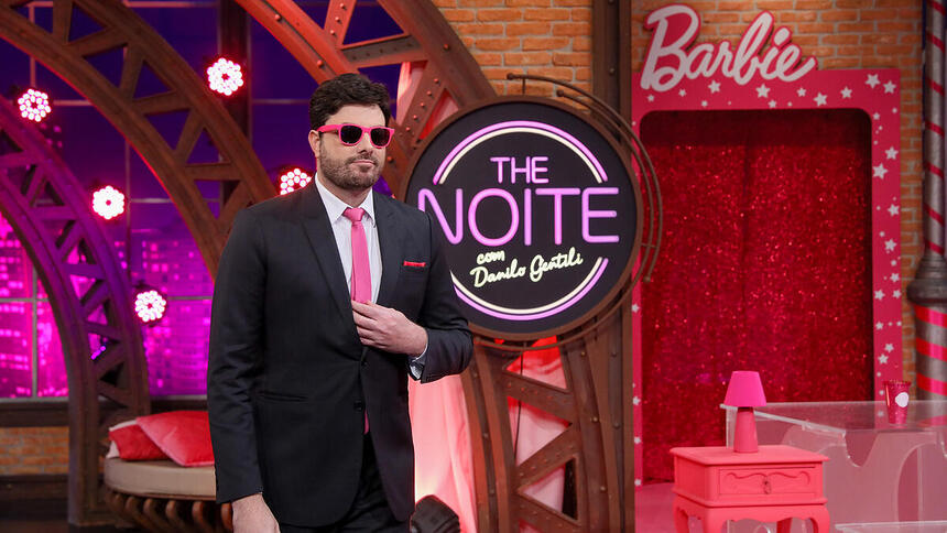 Danilo Gentili no especial da Barbie no The Noite