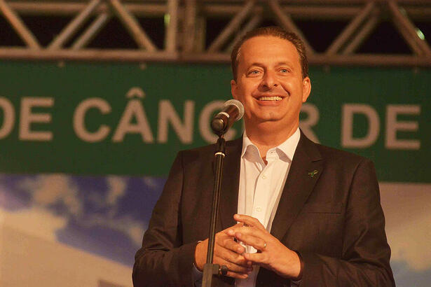 Eduardo Campos em um evento como governado de Pernambuco