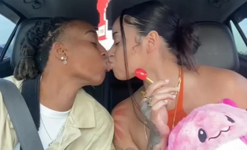 Daze e Camilly Victória se beijando num carro