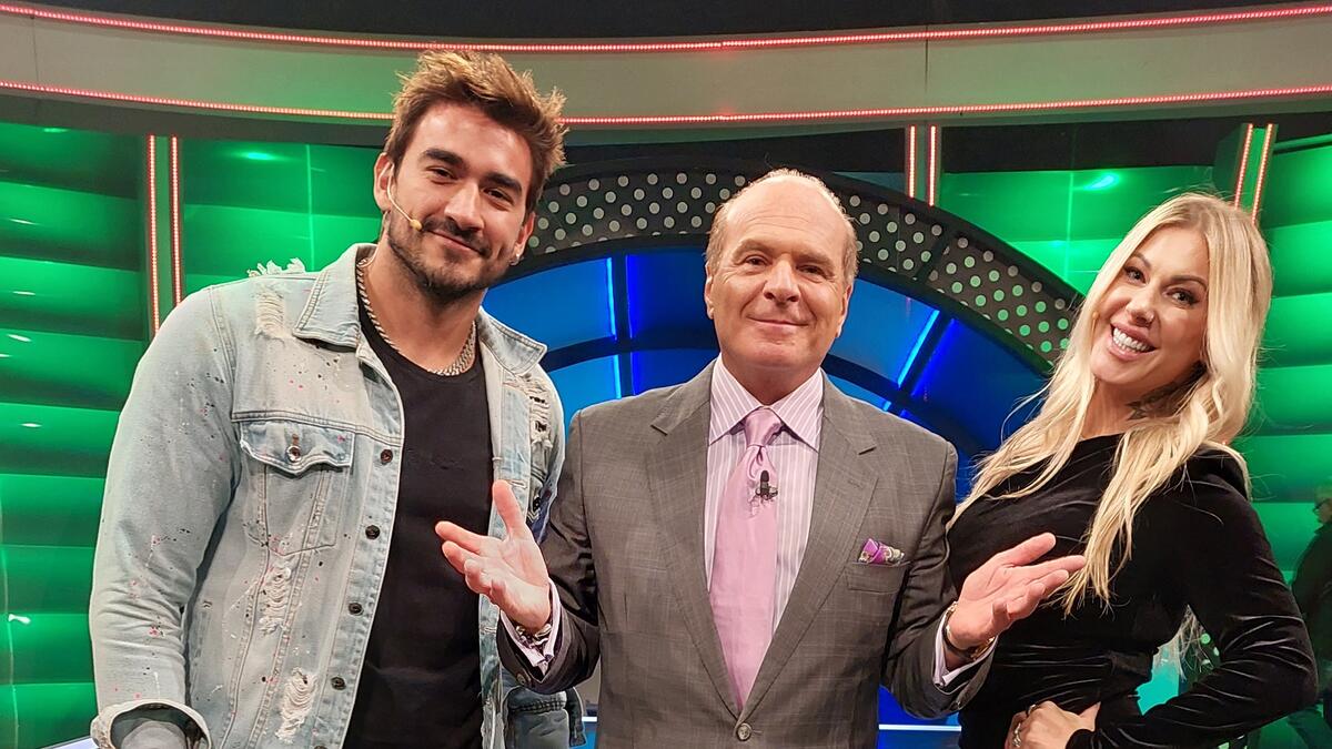 Marcelo de Carvalho aponta para Gui Napolitano e Antonela Avellaneda nos bastidores do O Céu É o Limite