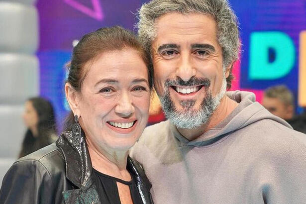 Lilia Cabral ao lado de Marcos Mion no Caldeirão