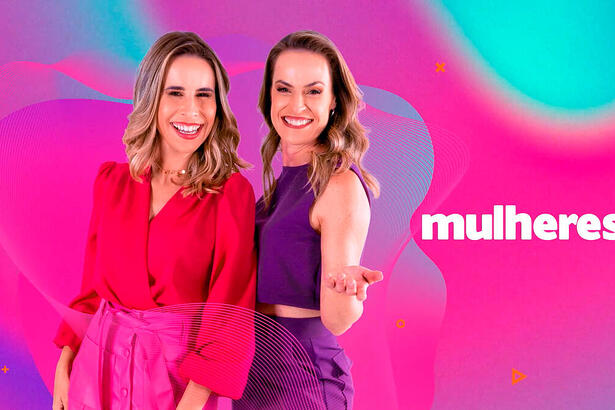 Pamela Domingues e Regiane Tápias em poster de divulgação com a nova identidade do Mulheres da TV Gazeta