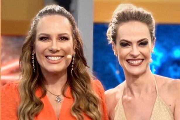 Regina Volpato e Regiane Tápias juntas na TV Gazeta, no antigo cenário do Mulheres