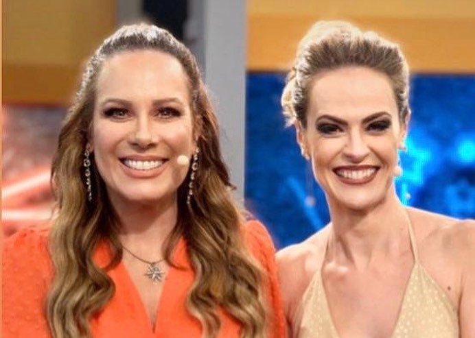 Regina Volpato e Regiane Tápias juntas na TV Gazeta, no antigo cenário do Mulheres