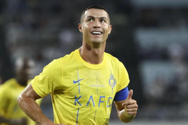 Cristiano Ronaldo comemorando um gol pelo Al-Nassr