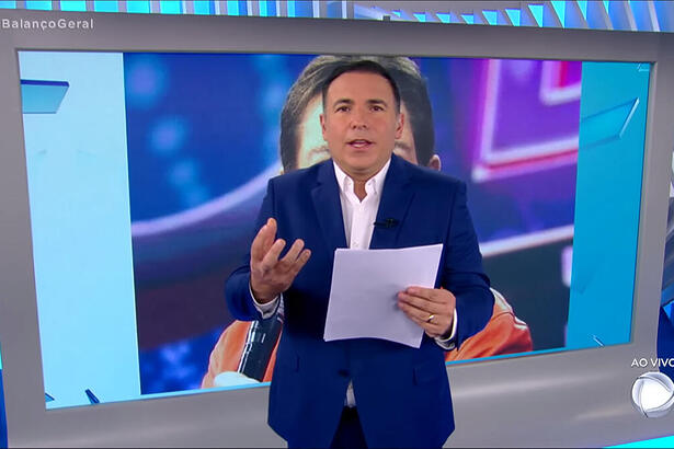 Reinaldo Gottino no estúdio do Balanço Geral falando sobre Faustão