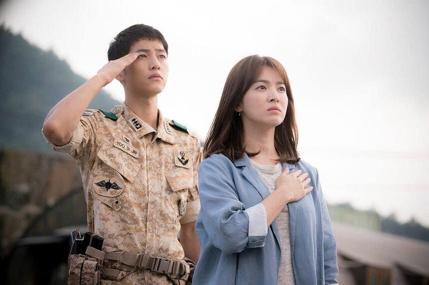 Song Joong Ki e Song Hye Kyo em cena da novela Descendentes do Sol