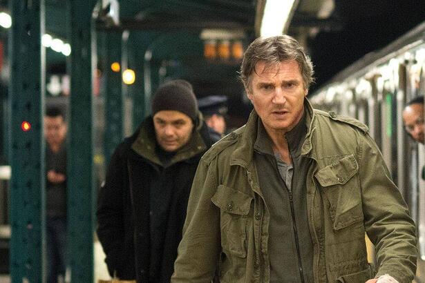 Liam Neeson em trecho do filme Noite Sem Fim que será exibido no Cinemaço da TV Globo