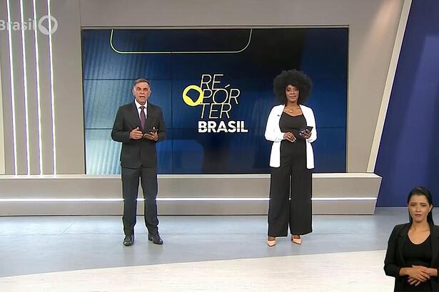 Luiz Carlos Braga e Maria Paula Sato no centro do cenário do novo Repórter Brasil