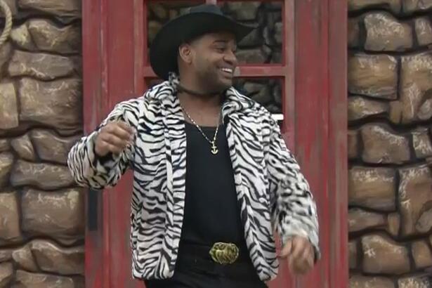 Cezar Black no Paiol de A Fazenda 15