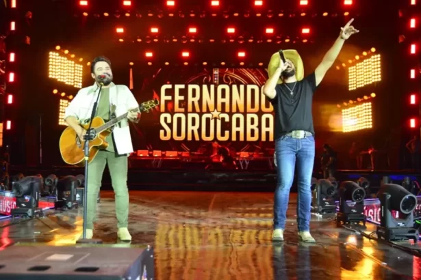 Fernando e Sorocaba em trecho do show no Jaguariúna Rodeo Festival