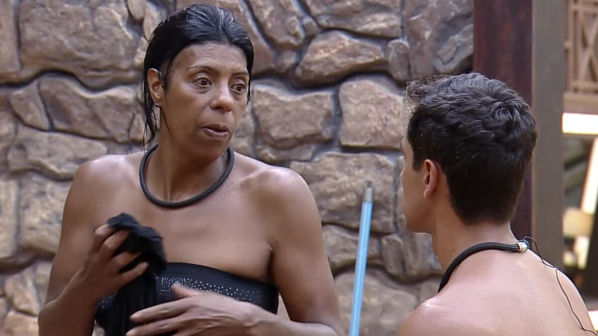 Marcia Fu e Henrique Martins em conversa no A Fazenda 15
