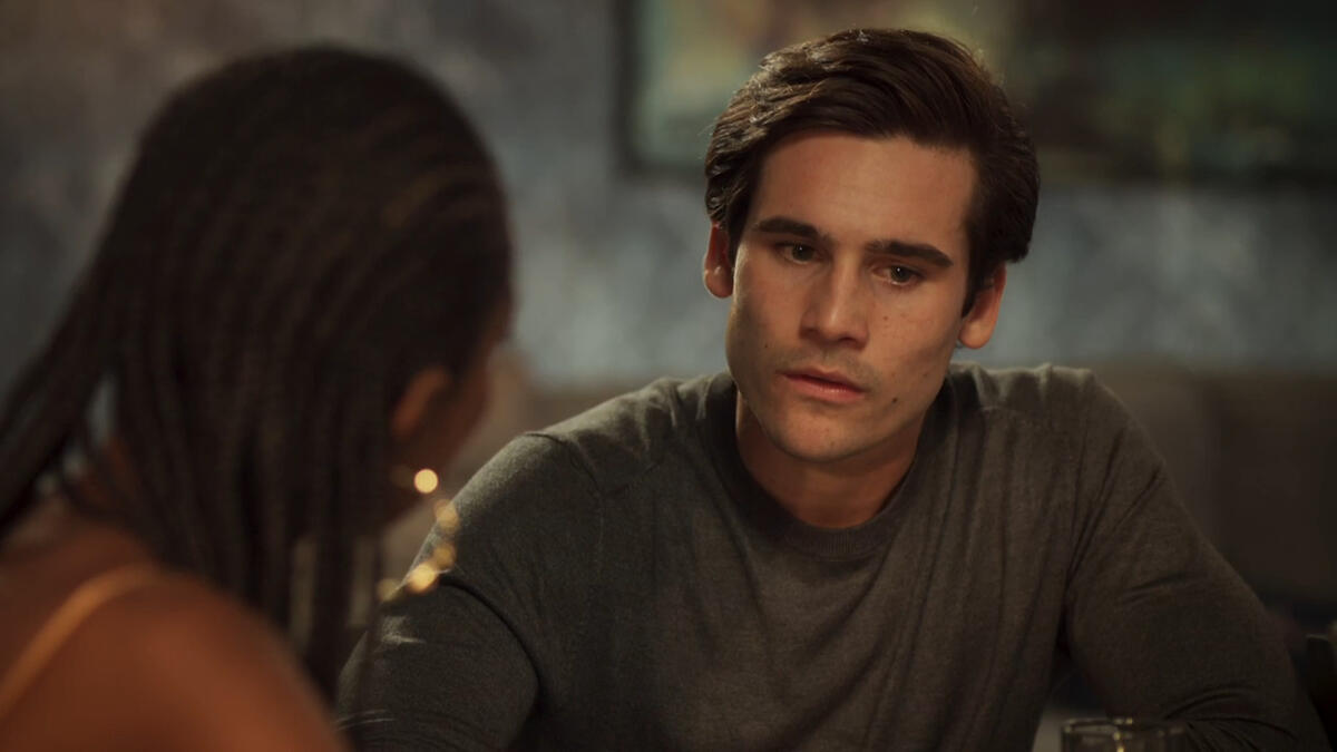 Nicolas Prattes (Miguel) em trecho da novela Fuzuê