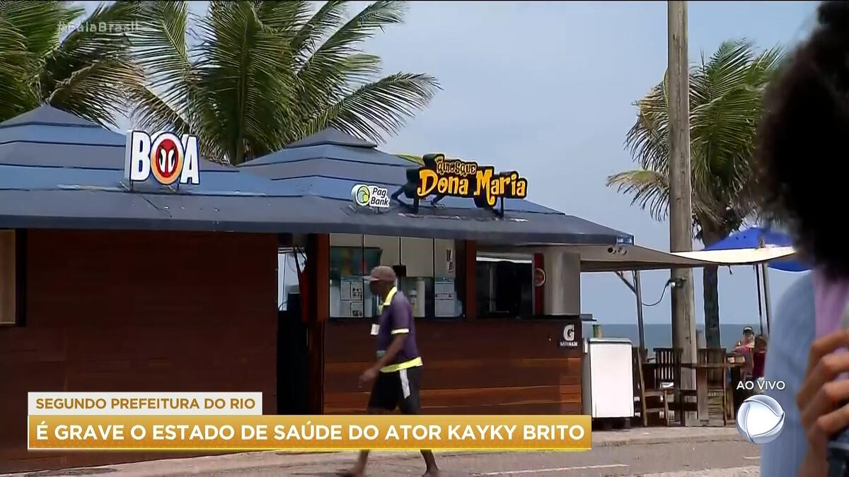 Quiosque onde os atores Kayky Brito e Bruno de Luca se encontraram no Rio de Janeiro