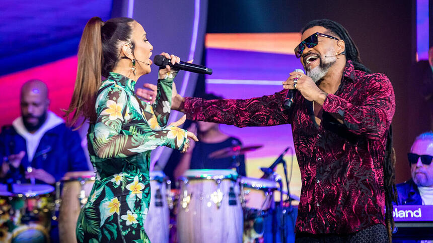 Carlinhos Brown e Ivete Sangalo no palco do Pipoca