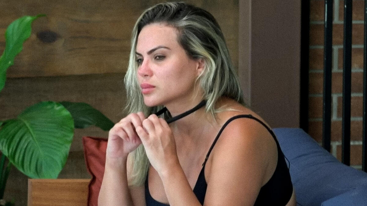Kally Fonseca falando sobre sua bebedeira em A Fazenda