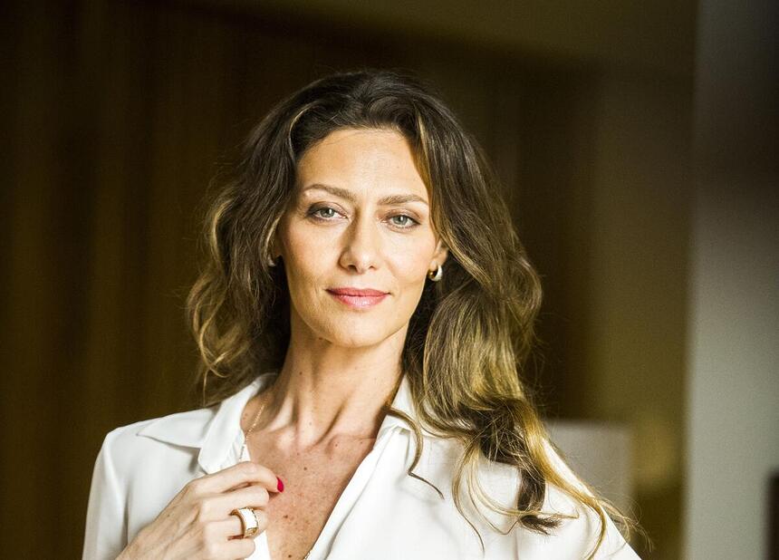 Maria Fernanda Cândido como Joyce de A Força do Querer, novela da TV Globo