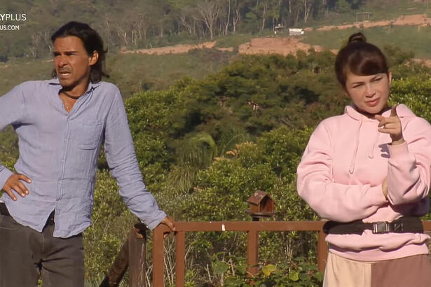 André e Nadja em conversa na A Fazenda