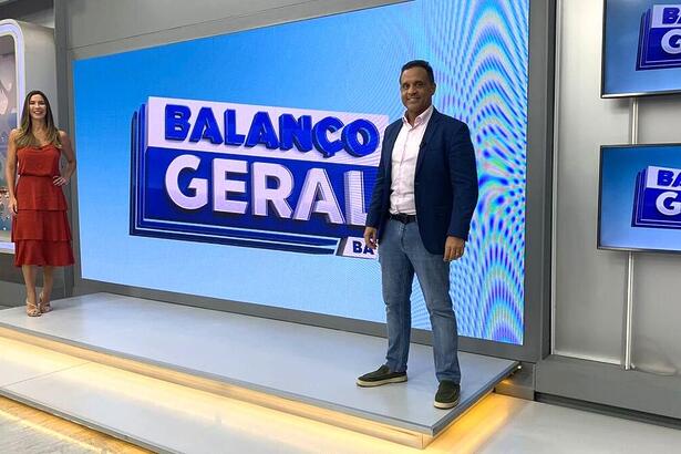 José Eduardo e Jessica Smetak no cenário do Balanço Geral BA