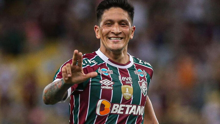 Cano comemorando gol pelo Fluminense