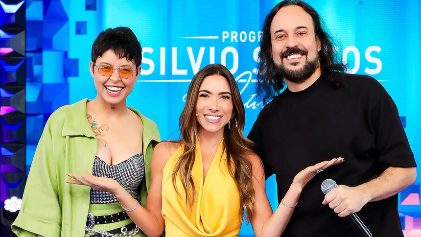 Gabriel o Pensador e Kell Smith, ao lado de Patricia Abravanel, no Programa Silvio Santos