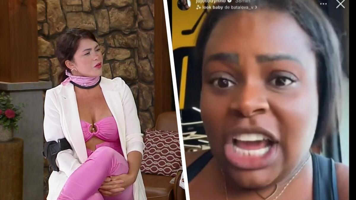 Nadja divide tela com Jojo Todynho que está com a boca aberta, na Cabine de Descompressão de A Fazenda 15