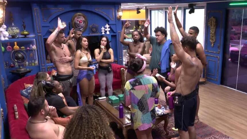 Brothers durante sorteio do mercado no BBB 24