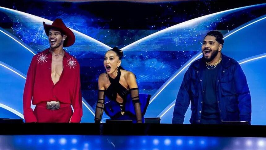 José Loreto, Sabrina Sato e Paulo Vieira na estreia do The Masked Singer Brasil