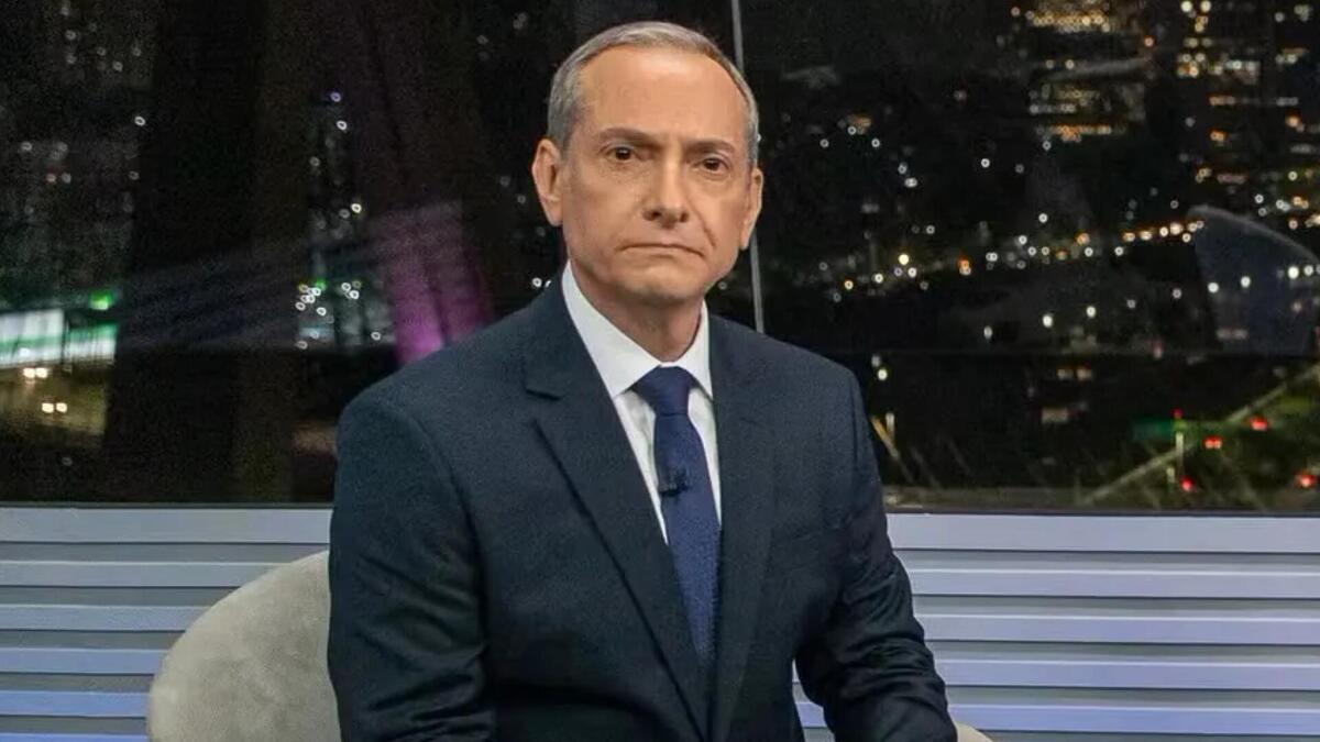 José Roberto Burnier no estúdio do SP2