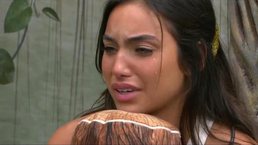 Vanessa Lopes chorando no Quarto Guinomo do BBB 24