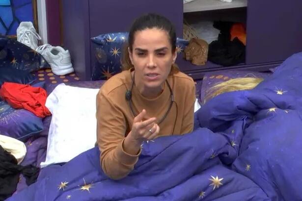 Wanessa Camargo durante conversa no quarto do BBB 24