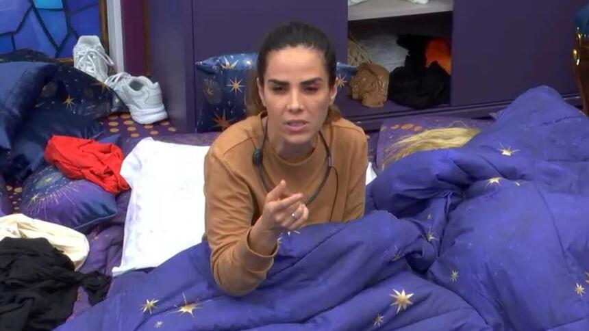 Wanessa Camargo durante conversa no quarto do BBB 24