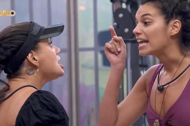 Alane levanta o dedo para Fernanda durante discussão no BBB 24