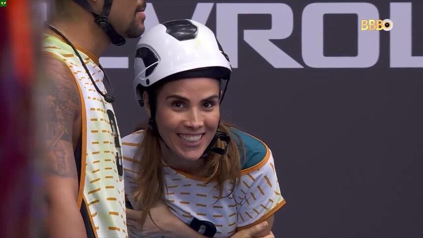 Wanessa Camargo sorrindo após voltar para a Prova do Líder