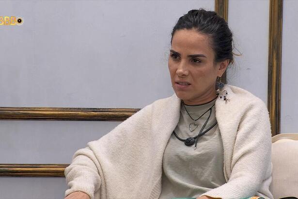 Wanessa Camargo fumando na área externa do BBB 24