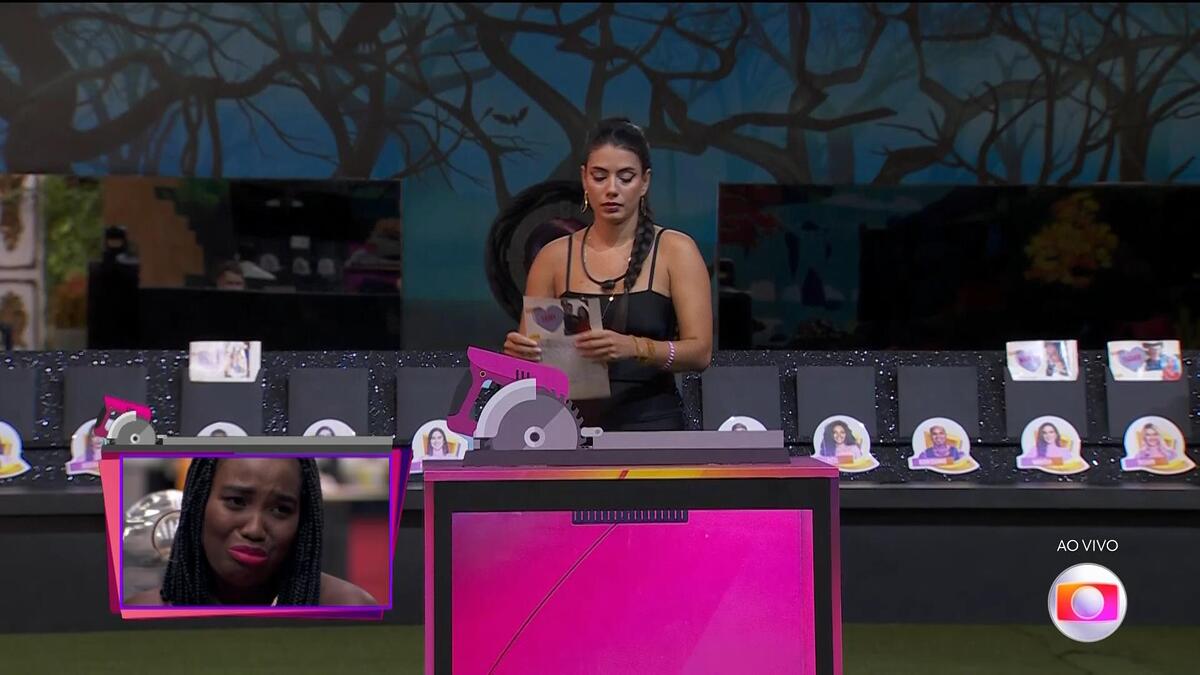 Fernanda tritura carta de Leidy no Sincerão do BBB 24