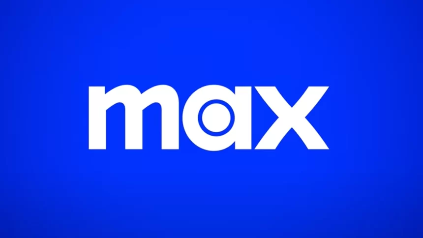 A imagem mostra a nova logomarca da Max em branco com fundo azul.