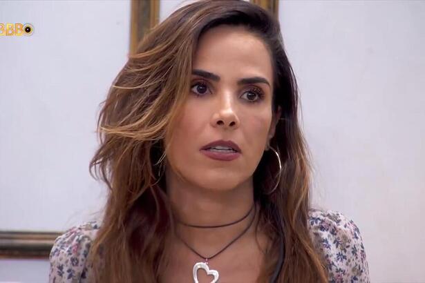 Wanessa Camargo em conversa na área externa do BBB 24