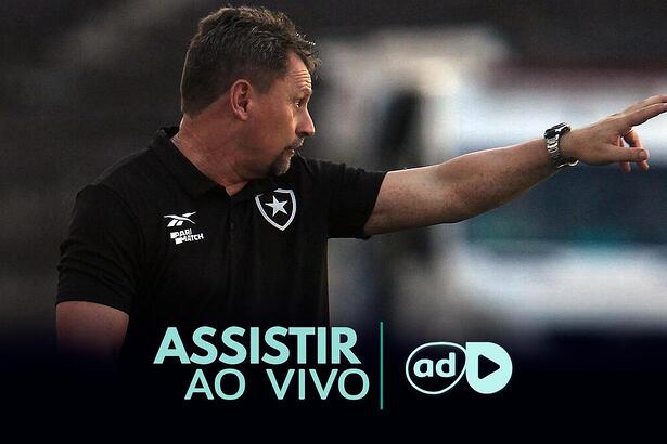 Técnico do Botafogo em arte do onde assistir ao jogo Botafogo x Aurora, pela Libertadores