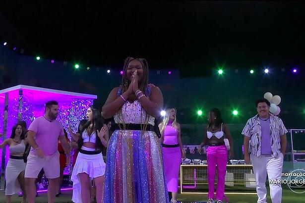 Raquele se emociona ao chegar na Festa do BBB 24