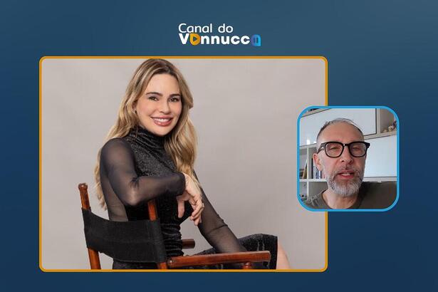 Rachel Sheherazade sentada em uma cadeira gravando chamadas para o A Grande Conquista 2 na arte da Coluna do Vannucci