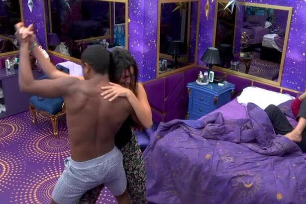 Davi e Alane dançando Nadson O Ferinha no BBB 24