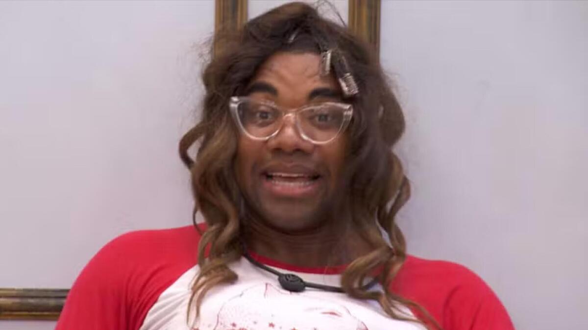 Davi vestido de Isabelle no BBB 24