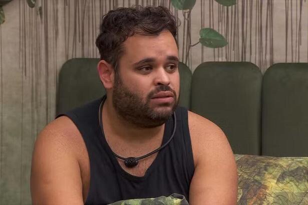 Michel em conversa no Quarto Gnomo do BBB 24