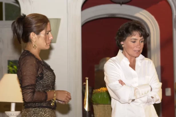 Regina Duarte e Gloria Pires em cena de Desejos de Mulheres