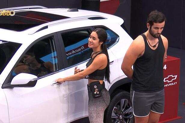 Isabelle abre porta do carro na Prova do Anjo do BBB 24