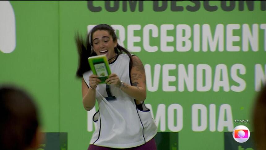 Giovanna comemora a liderança no BBB 24