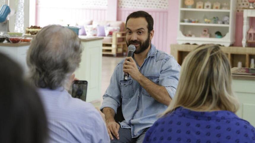 Lucas Gentil dá entrevista