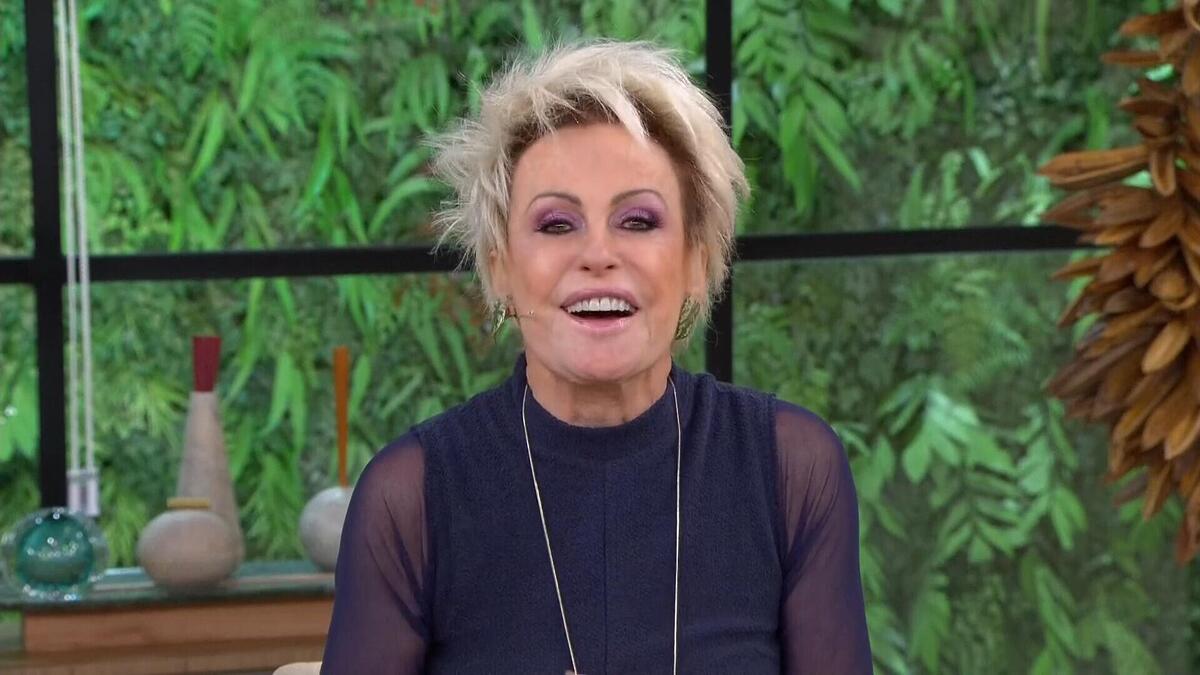 Ana Maria Braga no estúdio do Mais Você